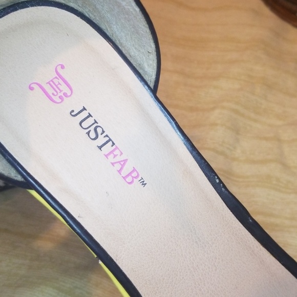 Wedge Heeled Sandals (Kingston) - Picture 7 of 7